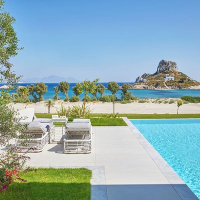 Ikoa Aria, Pool