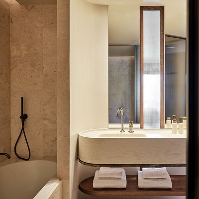 Daios Cove, Beispiel Badezimmer